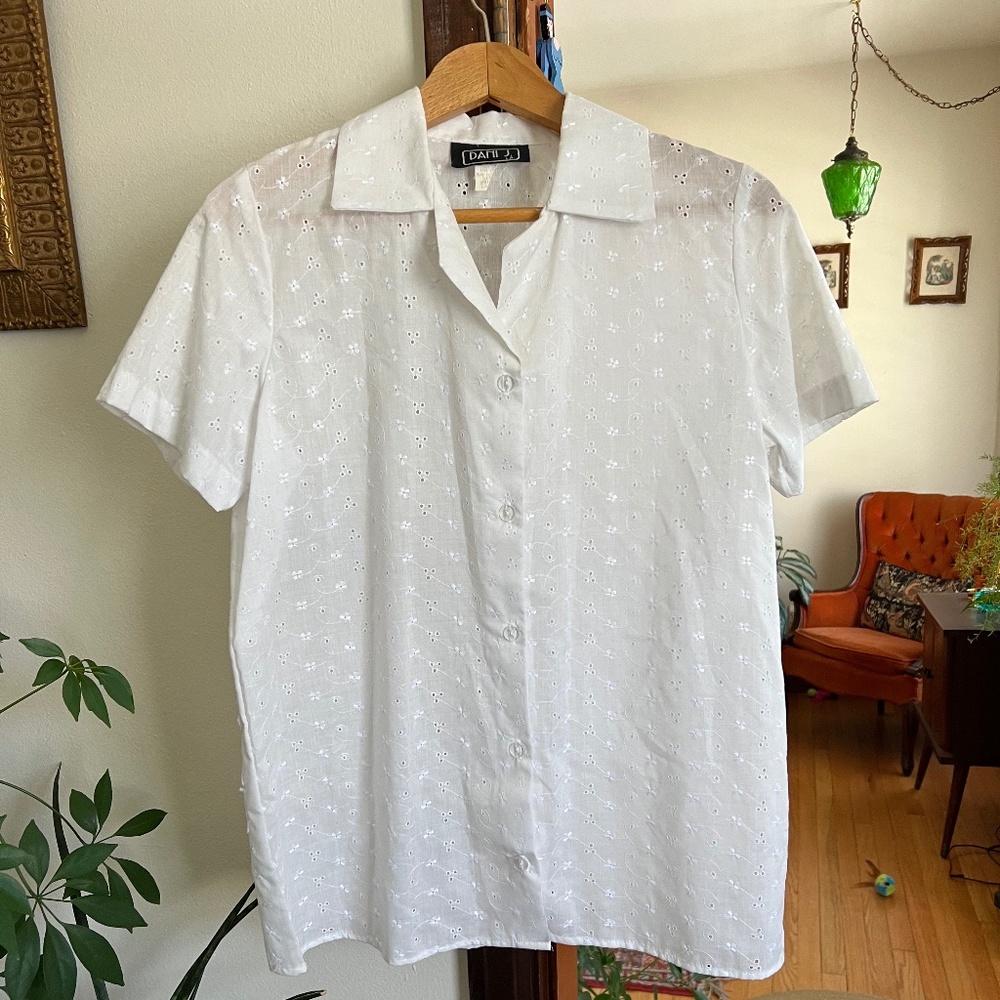 White vintage short sleeve button down top